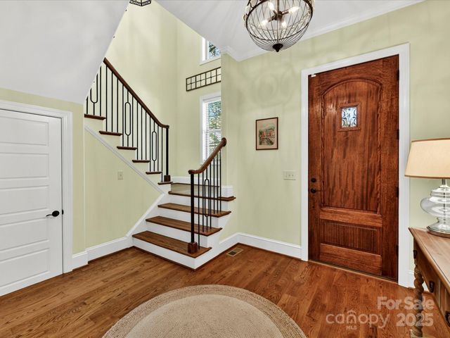 18806 Fore Sail Court, Cornelius, NC 28031