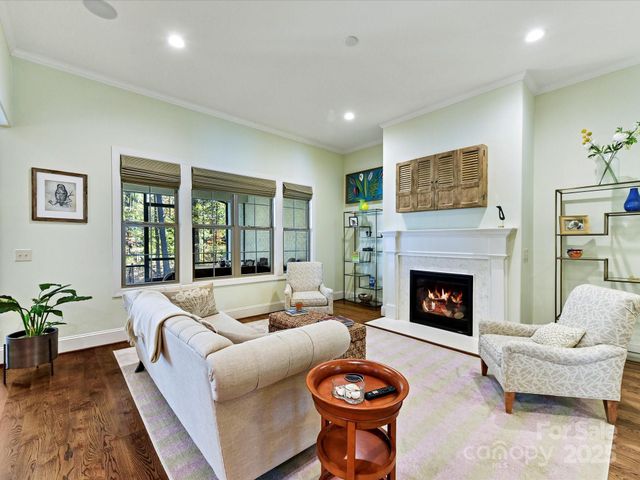 18806 Fore Sail Court, Cornelius, NC 28031