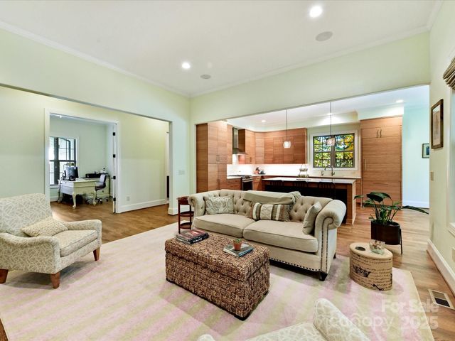 18806 Fore Sail Court, Cornelius, NC 28031