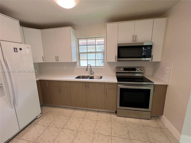 421 NW 57th Court 1, Miami, FL 33126