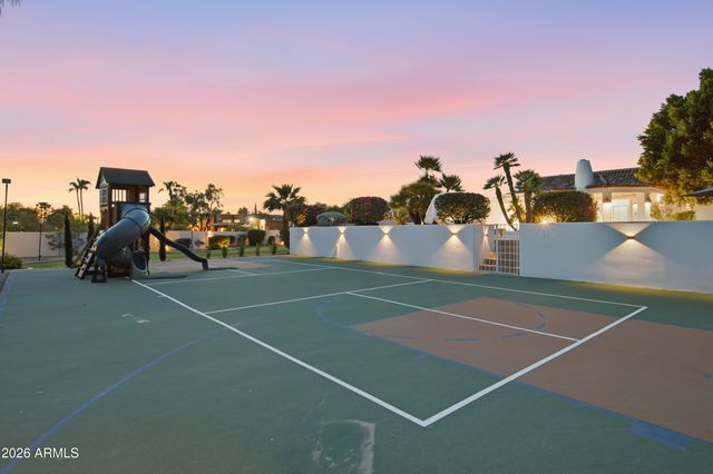 10541 E WINDROSE Drive, Scottsdale, AZ 85259