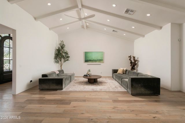 10541 E WINDROSE Drive, Scottsdale, AZ 85259