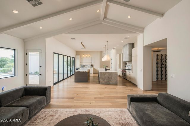 10541 E WINDROSE Drive, Scottsdale, AZ 85259