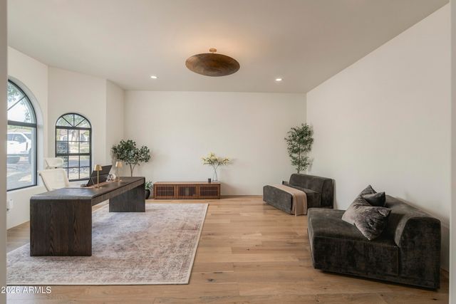 10541 E WINDROSE Drive, Scottsdale, AZ 85259