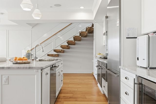 374-398 Bunker Hill St 307, Boston, MA 02129