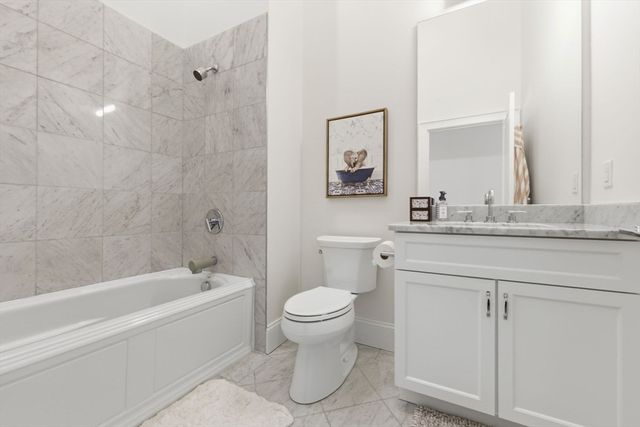 374-398 Bunker Hill St 307, Boston, MA 02129