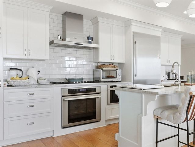 374-398 Bunker Hill St 307, Boston, MA 02129