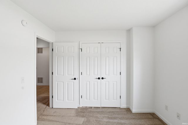 2504 Grand Canyon Corridor, Fort Wayne, IN 46808