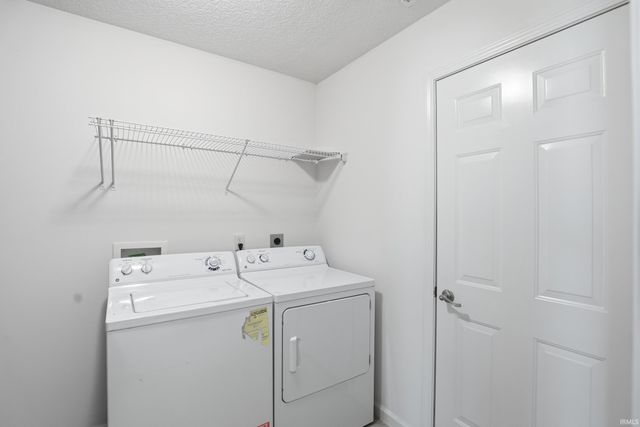 2504 Grand Canyon Corridor, Fort Wayne, IN 46808