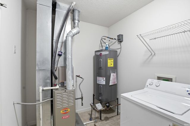 2504 Grand Canyon Corridor, Fort Wayne, IN 46808