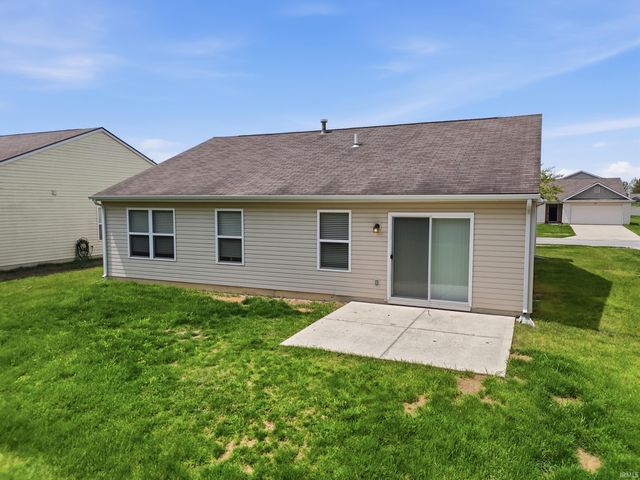 2504 Grand Canyon Corridor, Fort Wayne, IN 46808
