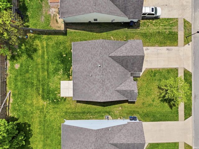 2504 Grand Canyon Corridor, Fort Wayne, IN 46808