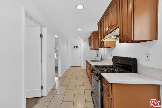 9321 Virginia Avenue, South Gate, CA 90280