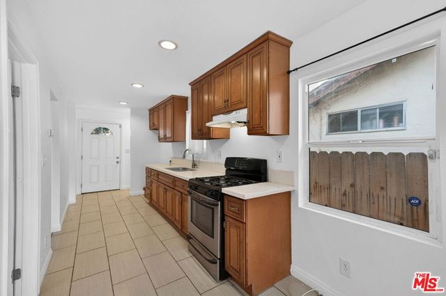 9321 Virginia Avenue, South Gate, CA 90280