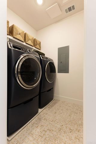 716 Miravar Place, Vista, CA 92081