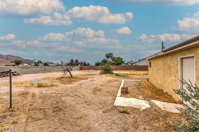5499 East Monroe Avenue, Las Vegas, NV 89110