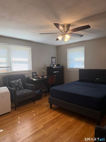 1841 Main Street, East Hartford, CT 06108