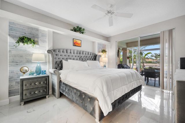 8193 Sandpiper Way, West Palm Beach, FL 33412