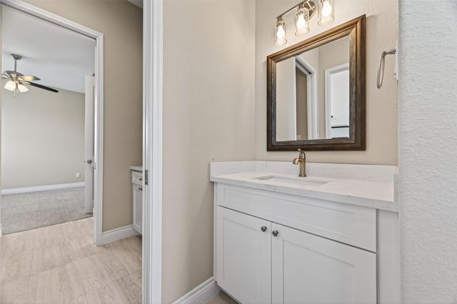 803 Lily Lane, Rosharon, TX 77583
