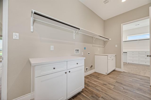 803 Lily Lane, Rosharon, TX 77583