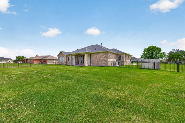 803 Lily Lane, Rosharon, TX 77583