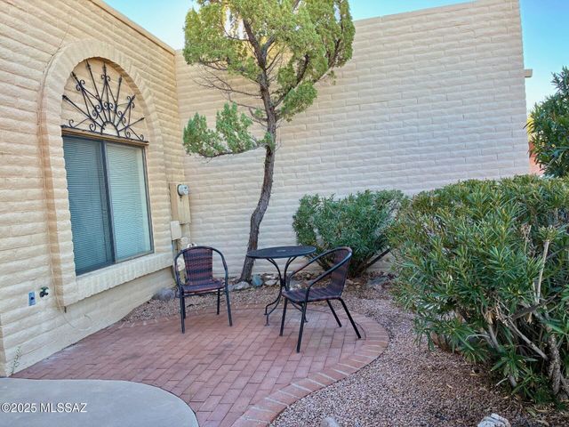 1571 W Calle De Plata, Green Valley, AZ 85622