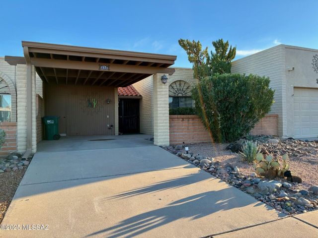 1571 W Calle De Plata, Green Valley, AZ 85622
