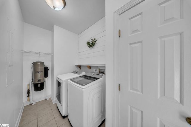 102 Wynterhall Way, Simpsonville, SC 29681