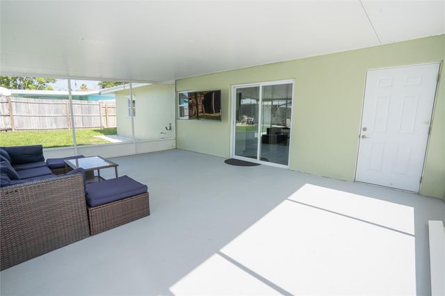 1415 NE Silver Maple Way, Jensen Beach, FL 34957