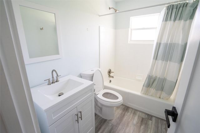 1415 NE Silver Maple Way, Jensen Beach, FL 34957