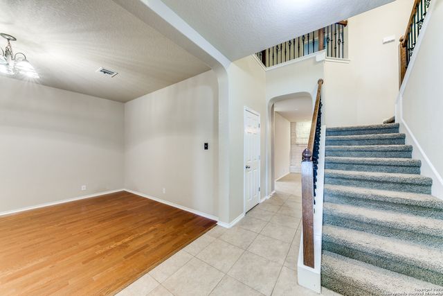 302 Eglington Way, Cibolo, TX 78108