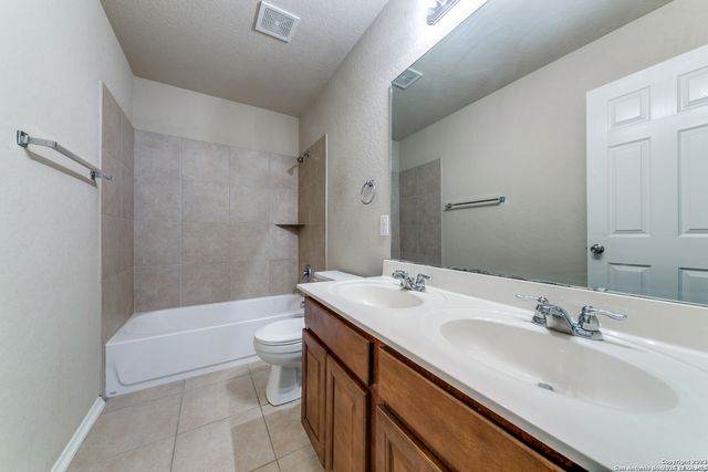 302 Eglington Way, Cibolo, TX 78108