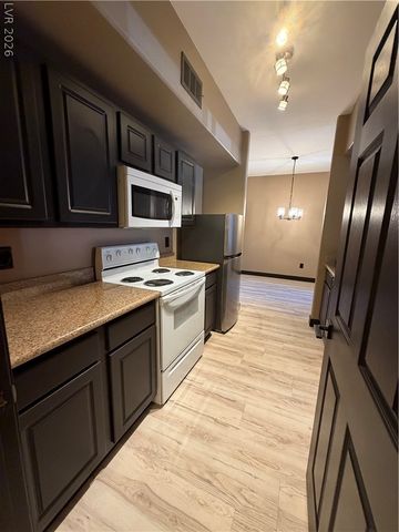 8000 West Badura Avenue 1001, Las Vegas, NV 89113
