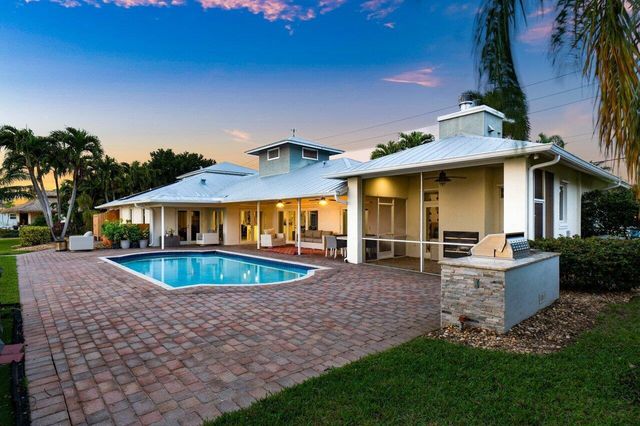 3815 S Lake Drive, Boynton Beach, FL 33435