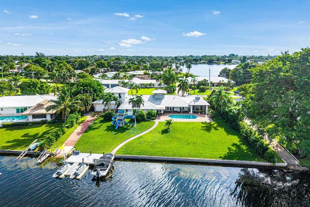 3815 S Lake Drive, Boynton Beach, FL 33435