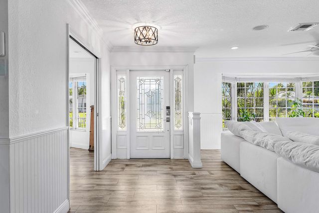 3815 S Lake Drive, Boynton Beach, FL 33435