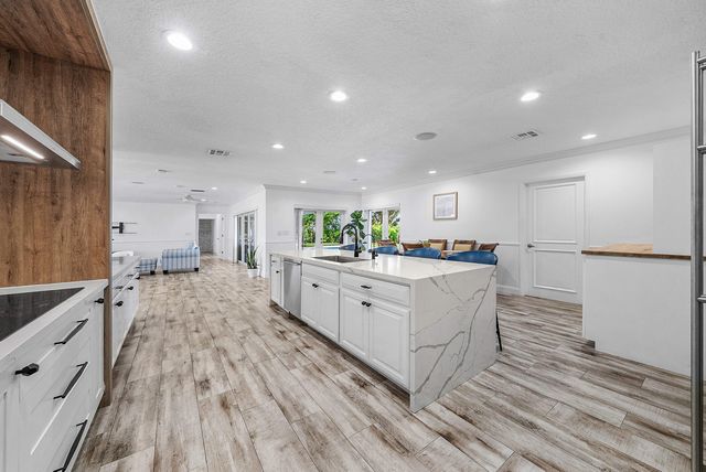3815 S Lake Drive, Boynton Beach, FL 33435
