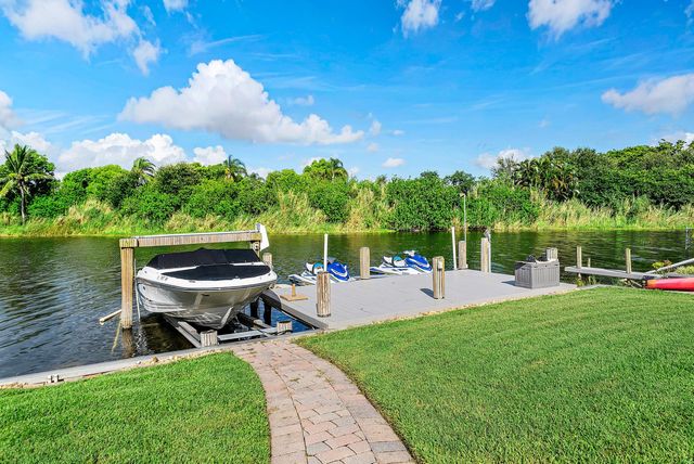 3815 S Lake Drive, Boynton Beach, FL 33435