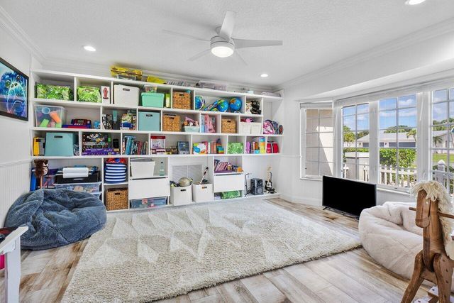 3815 S Lake Drive, Boynton Beach, FL 33435