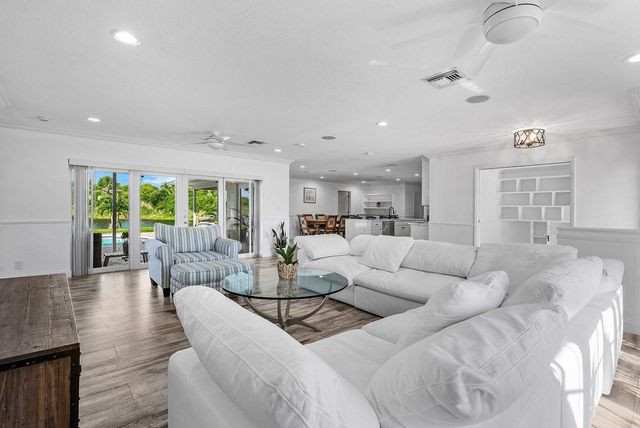3815 S Lake Drive, Boynton Beach, FL 33435