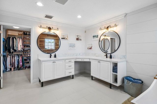 3815 S Lake Drive, Boynton Beach, FL 33435