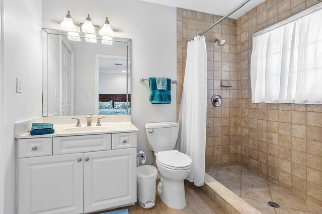 3815 S Lake Drive, Boynton Beach, FL 33435