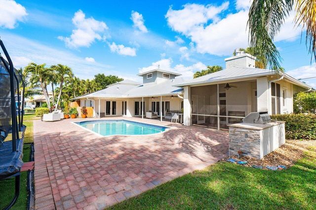 3815 S Lake Drive, Boynton Beach, FL 33435