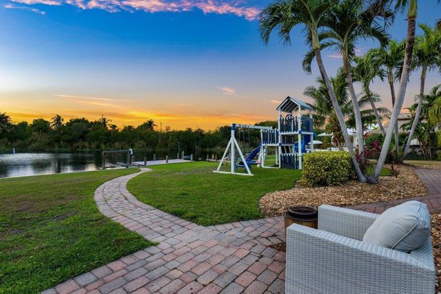 3815 S Lake Drive, Boynton Beach, FL 33435