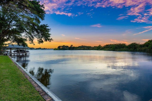 3815 S Lake Drive, Boynton Beach, FL 33435