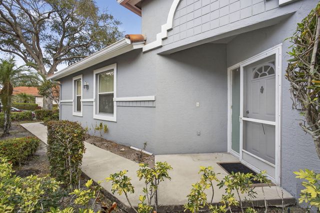 9868 D Summerbrook Terrace, Boynton Beach, FL 33437