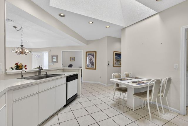 9868 D Summerbrook Terrace, Boynton Beach, FL 33437