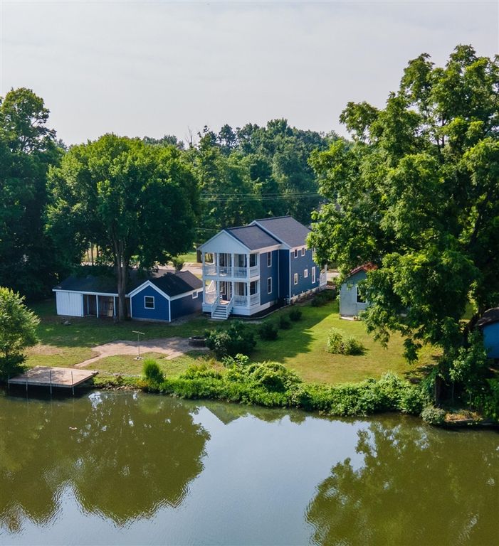 816 River Street, Three Rivers, MI 49093