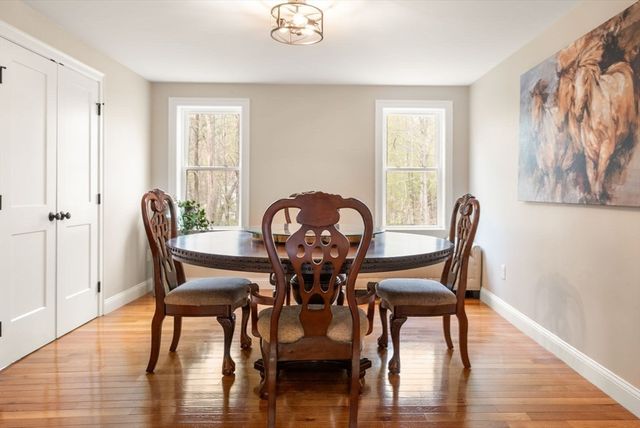 42 North St, Norfolk, MA 02056