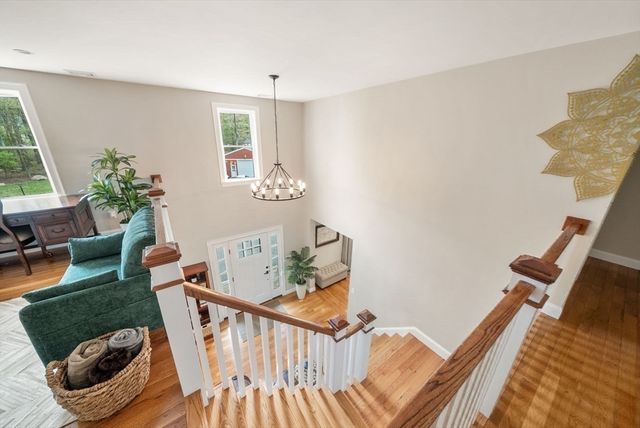 42 North St, Norfolk, MA 02056